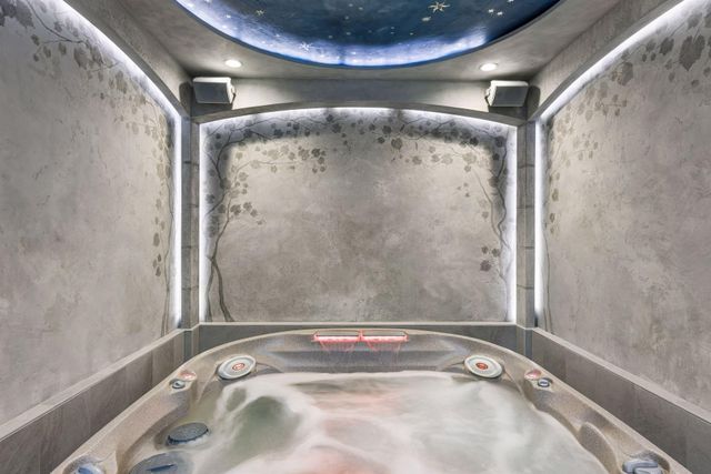 5228 Halifax Avenue S, Edina, MN 55424