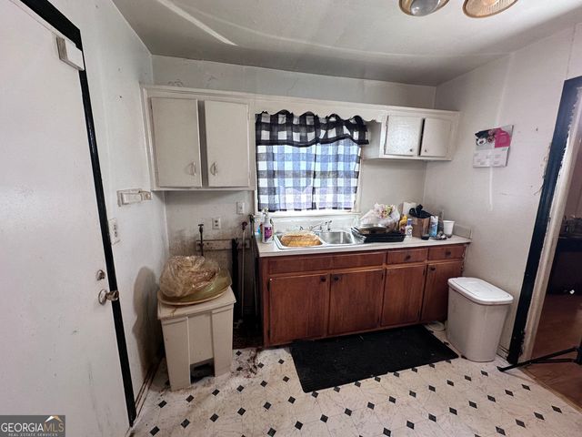 2164 Browns Mill Road SE, Atlanta, GA 30315