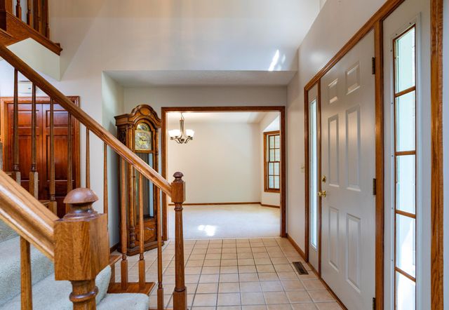 875 Midwest Trail N, Lake Elmo, MN 55042
