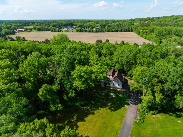 875 Midwest Trail N, Lake Elmo, MN 55042