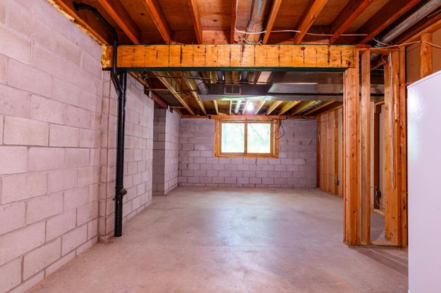 875 Midwest Trail N, Lake Elmo, MN 55042