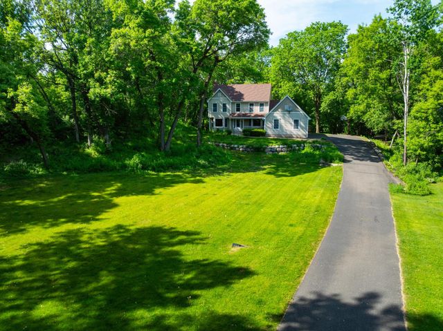 875 Midwest Trail N, Lake Elmo, MN 55042