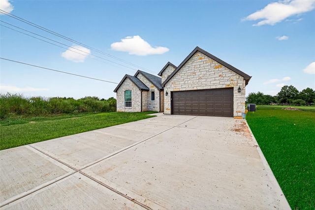 501 Oleander Street, Prairie View, TX 77484