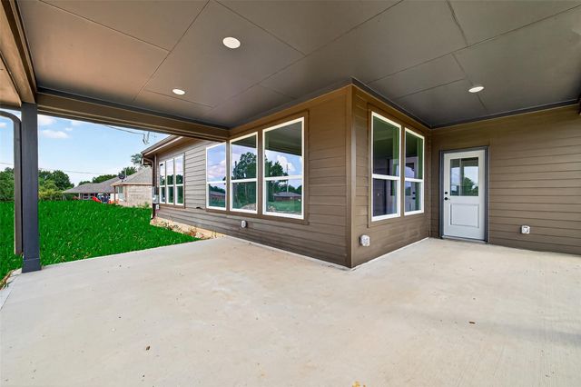 501 Oleander Street, Prairie View, TX 77484