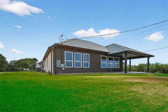 501 Oleander Street, Prairie View, TX 77484