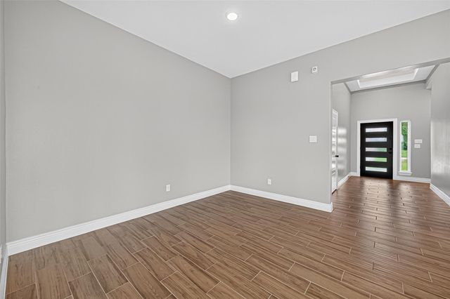 501 Oleander Street, Prairie View, TX 77484