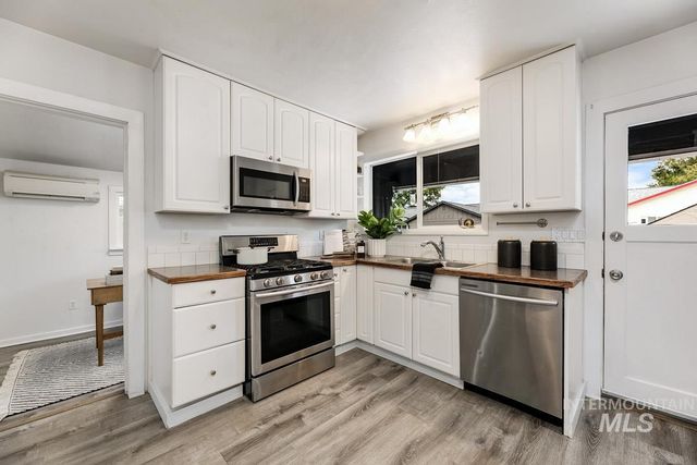 1216 W Dundee St, Boise, ID 83706