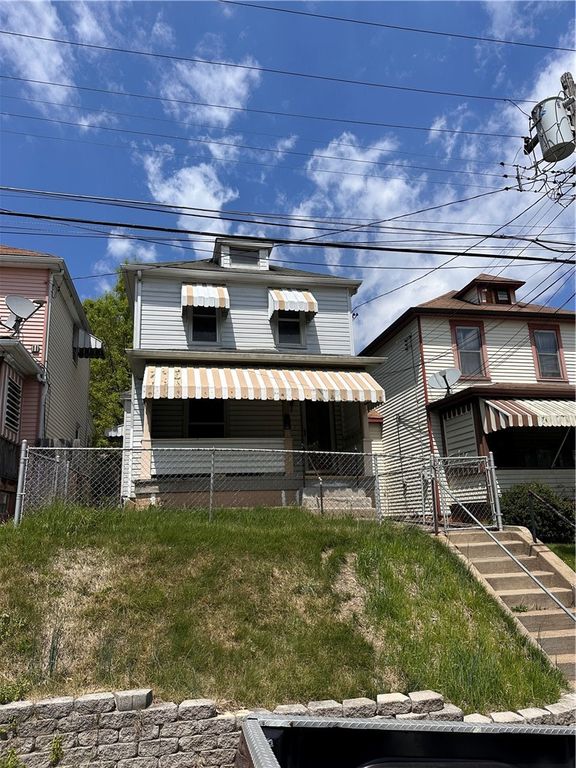 1418 Beckham St, Perry Hilltop, PA 15212