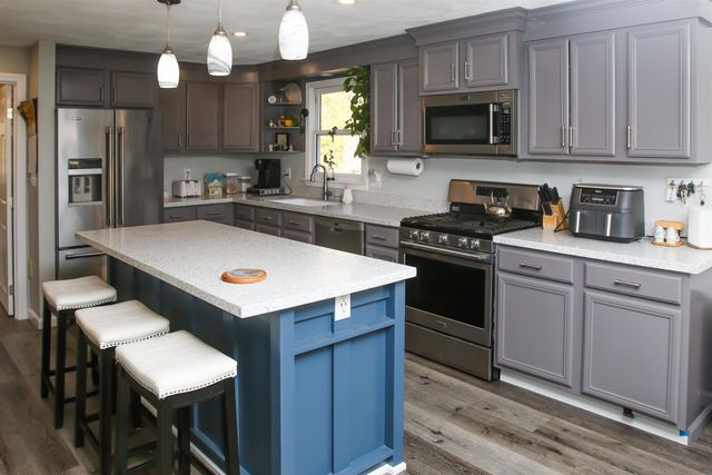 2 Skunk Road, Merrimac, MA 01860