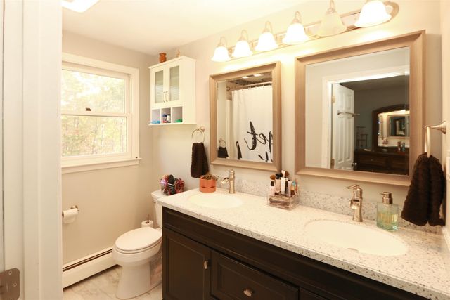 2 Skunk Road, Merrimac, MA 01860