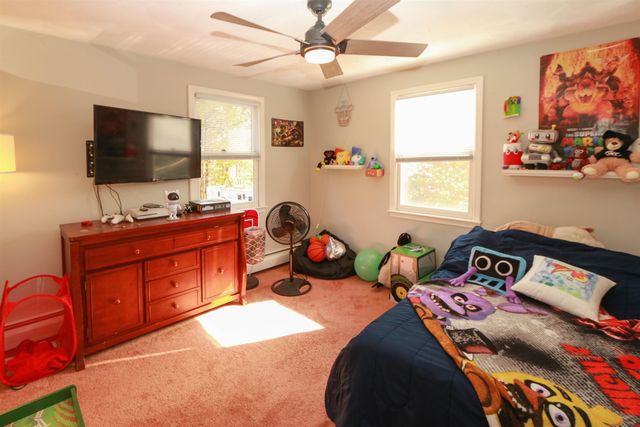 2 Skunk Road, Merrimac, MA 01860