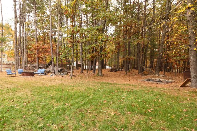 2 Skunk Road, Merrimac, MA 01860