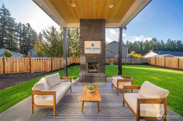2020 142nd Street Ct S, Spanaway, WA 98387