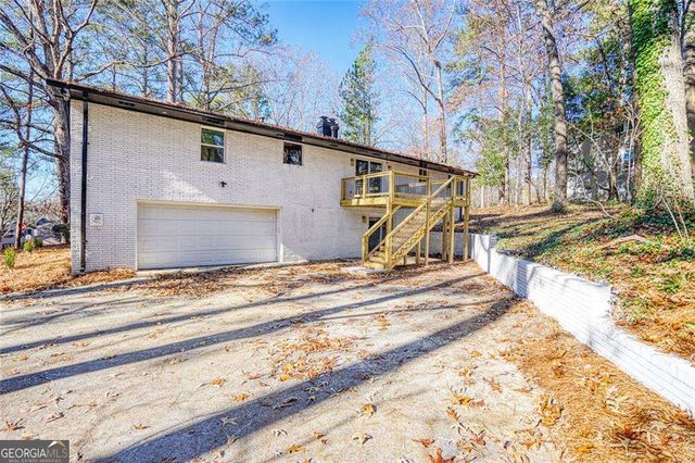 2541 Peyton Woods Trail SW, Atlanta, GA 30311