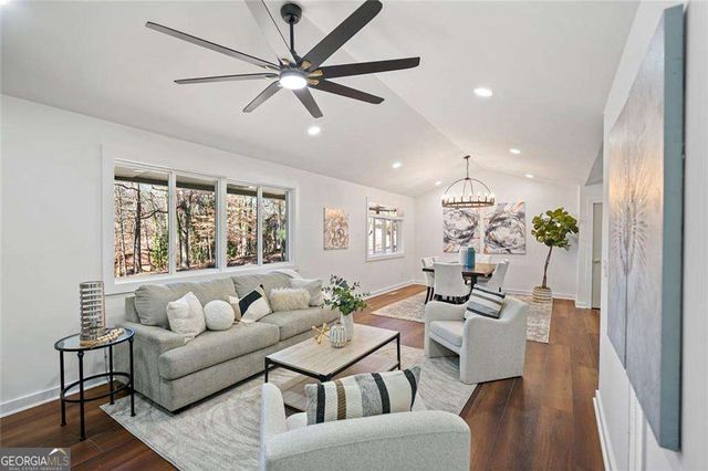 2541 Peyton Woods Trail SW, Atlanta, GA 30311