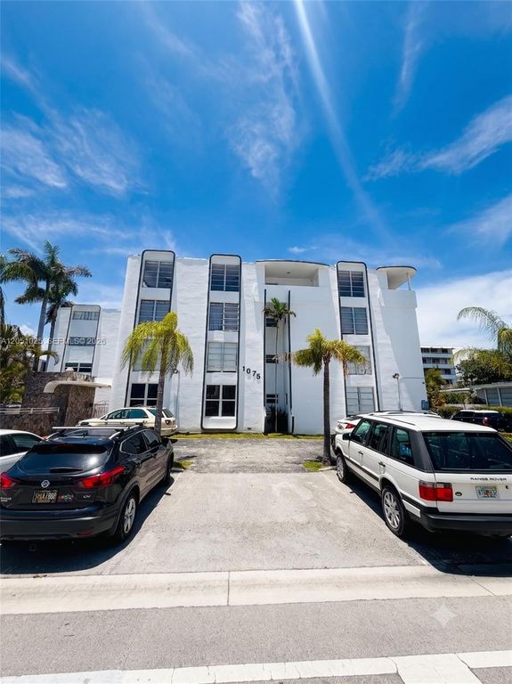 1075 93rd Street 401, Bay Harbor Islands, FL 33154
