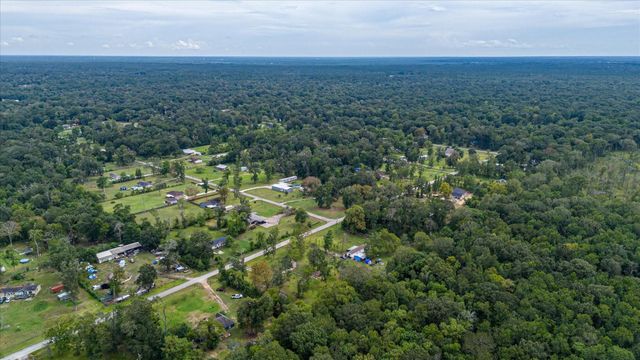 487 County Road 6478, Dayton, TX 77535