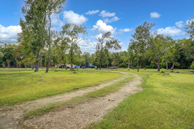 487 County Road 6478, Dayton, TX 77535