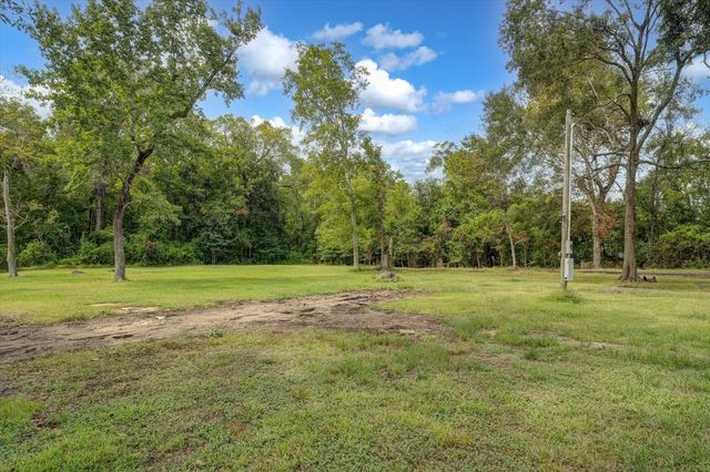 487 County Road 6478, Dayton, TX 77535