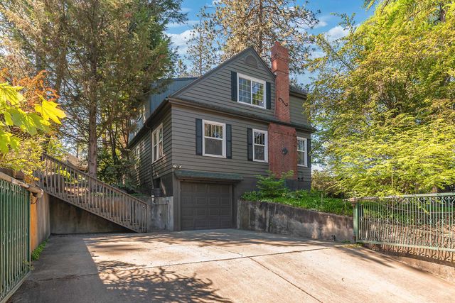 1907 S Cedar St, Spokane, WA 99203