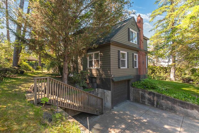 1907 S Cedar St, Spokane, WA 99203