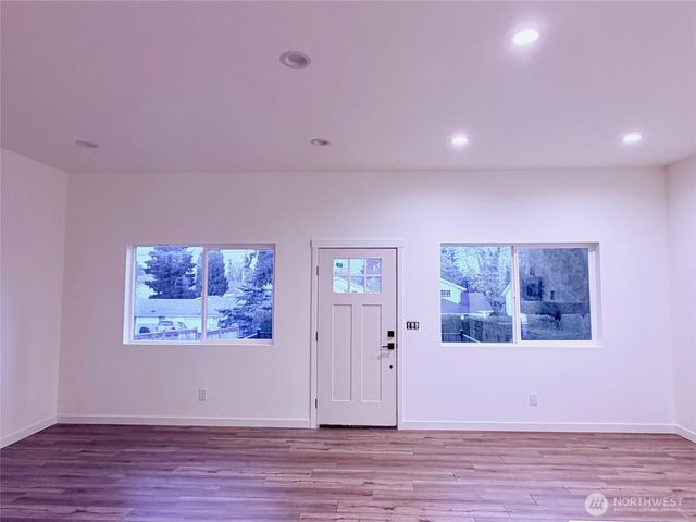 2508 58th Avenue NE, Tacoma, WA 98422