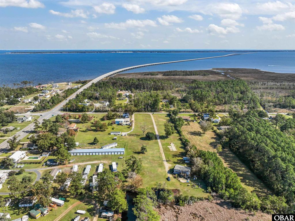 Image 4 of property listing at 7636 Shipyard Road, Manns Harbor, NC 23168