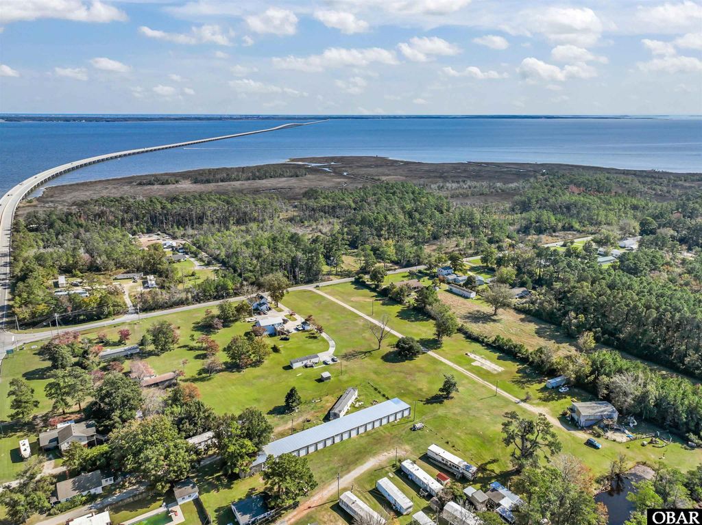 Image 5 of property listing at 7636 Shipyard Road, Manns Harbor, NC 23168