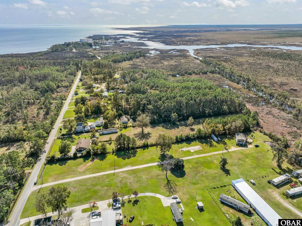 Image 6 of property listing at 7636 Shipyard Road, Manns Harbor, NC 23168