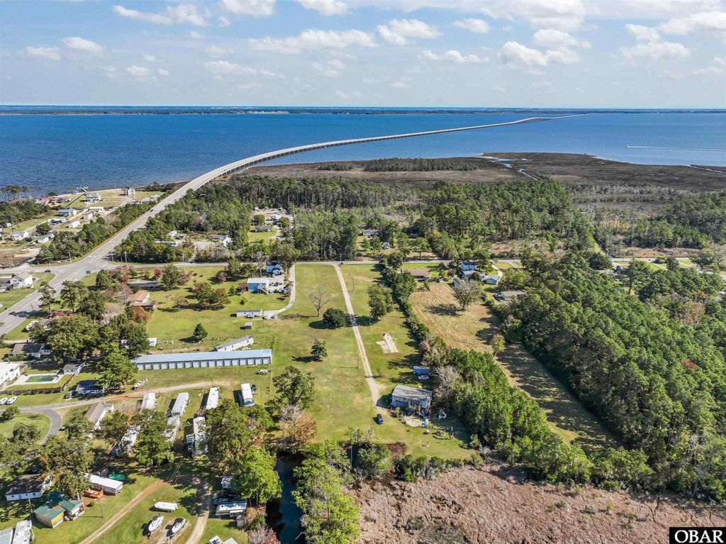 Image 8 of property listing at 7636 Shipyard Road, Manns Harbor, NC 23168