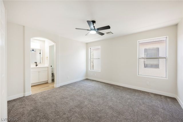 11978 Camden Brook Street, Las Vegas, NV 89183