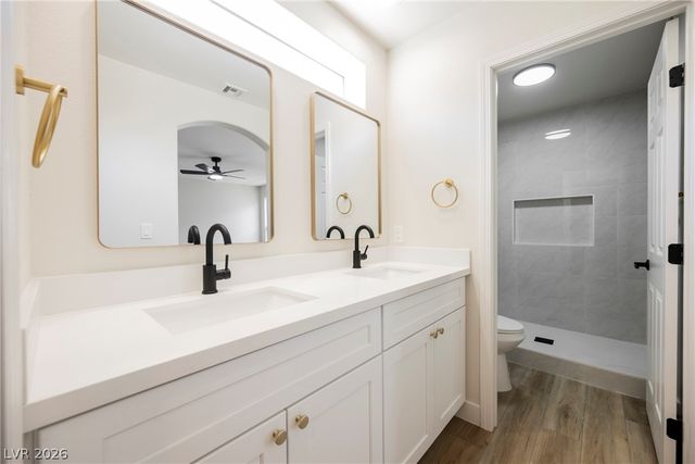 11978 Camden Brook Street, Las Vegas, NV 89183