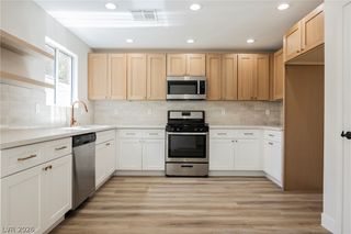 11978 Camden Brook Street, Las Vegas, NV 89183