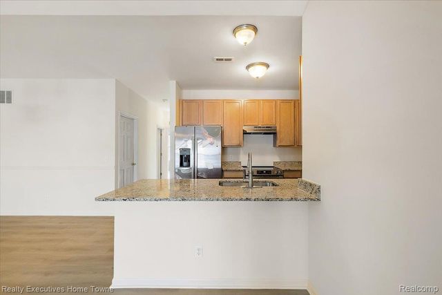 1180 Alameda Boulevard, Troy, MI 48085