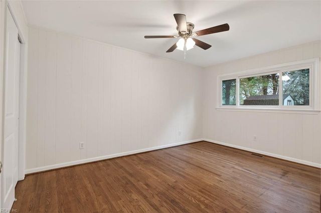 3 Roosevelt DR, Newport News, VA 23608