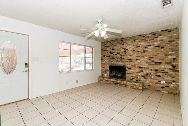 8116 Exmoor DR B, Austin, TX 78757