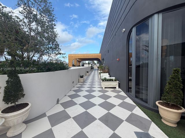 2700 NW 2nd Ave 606, Miami, FL 33127