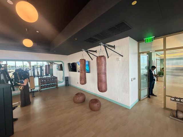 2700 NW 2nd Ave 606, Miami, FL 33127