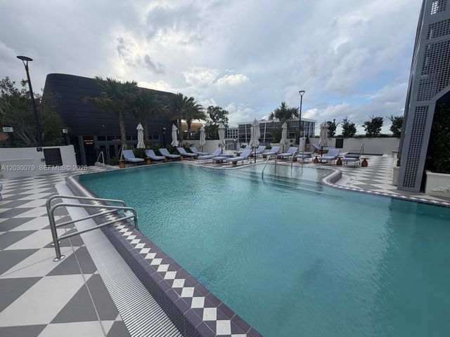 2700 NW 2nd Ave 606, Miami, FL 33127