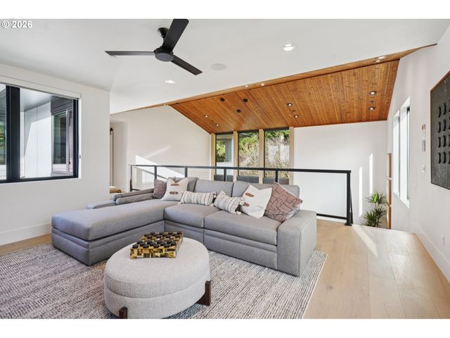 5231 N 94TH Ave, Camas, WA 98607