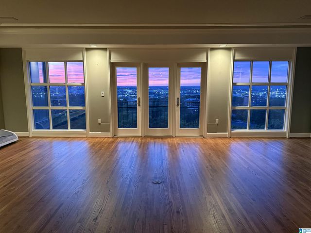 2920 Redmont Park Cir Apt 201E, Birmingham, AL 35205