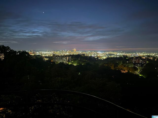 2920 Redmont Park Cir Apt 201E, Birmingham, AL 35205