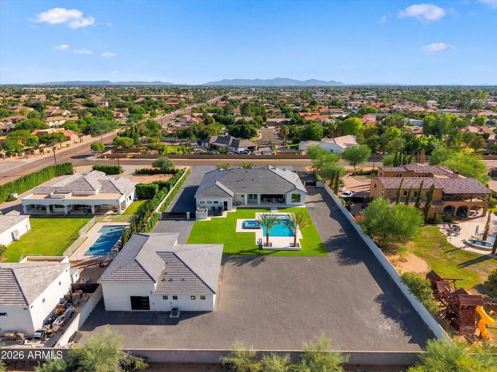 8318 W WILLIAMS Road, Peoria, AZ 85383 — photo 3