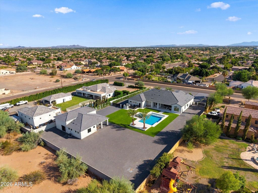 8318 W WILLIAMS Road, Peoria, AZ 85383 — photo 4