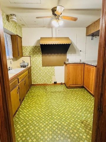 3633 County Road 211 Sparks Rd, Bay City, TX 77414