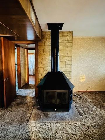 3633 County Road 211 Sparks Rd, Bay City, TX 77414