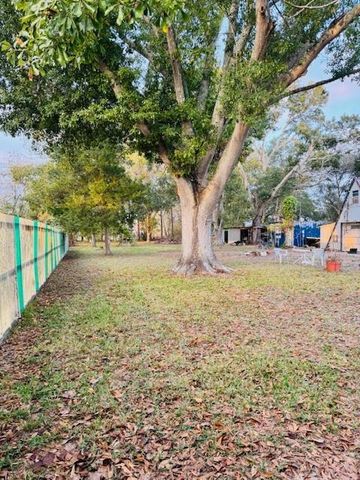 3633 County Road 211 Sparks Rd, Bay City, TX 77414