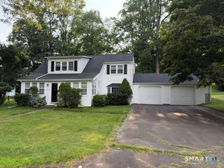 816 Indian Hill Road, Orange, CT 06477