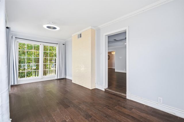 3058 Locke, Houston, TX 77019