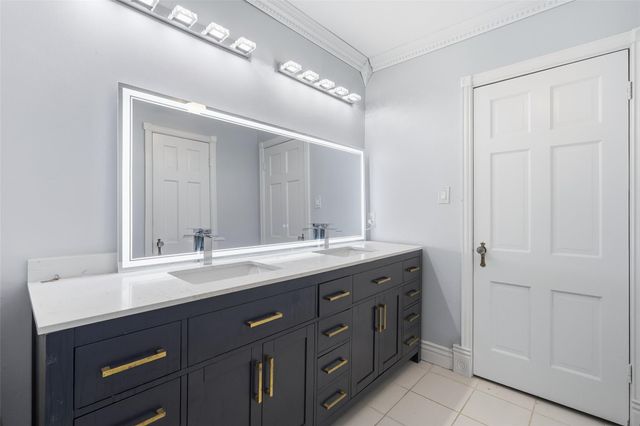 3058 Locke, Houston, TX 77019